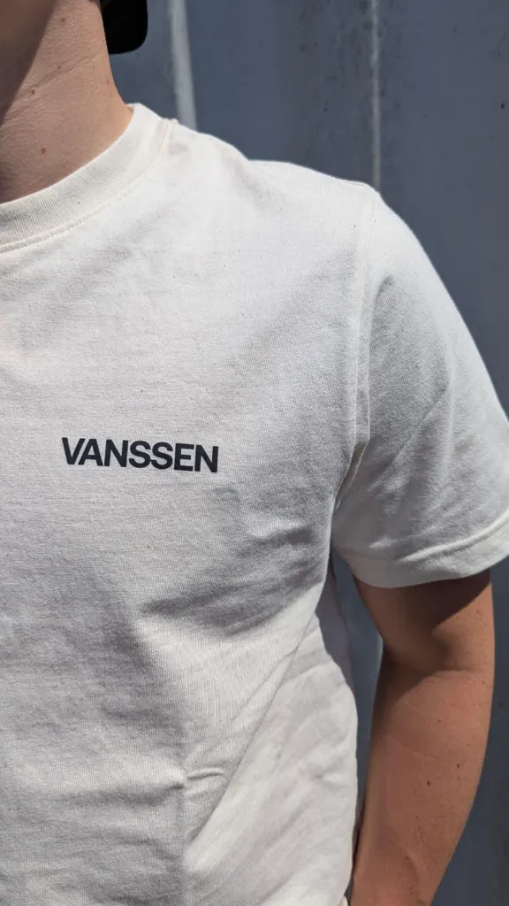 T-shirt Logo avant beige.webp
