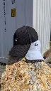 Double casquette pierre.webp